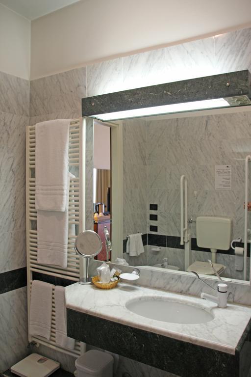 Park Hotel Villa Leon D'Oro Noventa di Piave Exterior foto