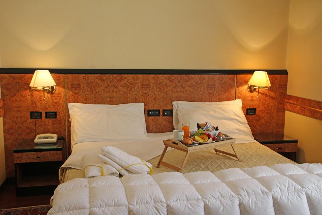 Park Hotel Villa Leon D'Oro Noventa di Piave Exterior foto