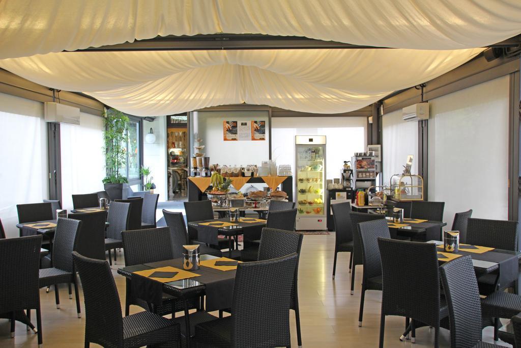Park Hotel Villa Leon D'Oro Noventa di Piave Exterior foto