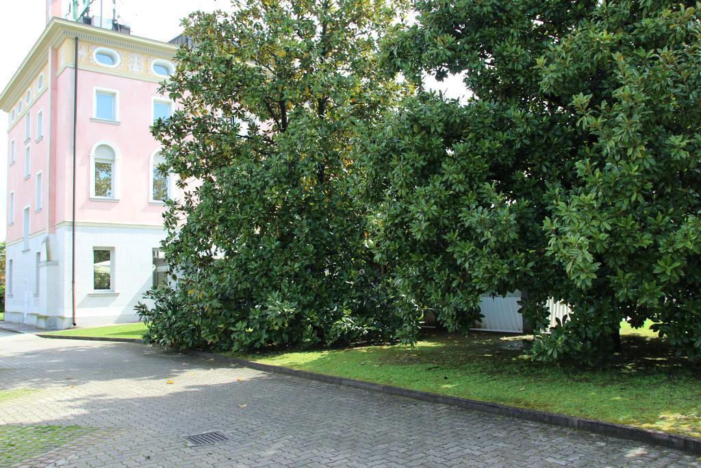 Park Hotel Villa Leon D'Oro Noventa di Piave Exterior foto