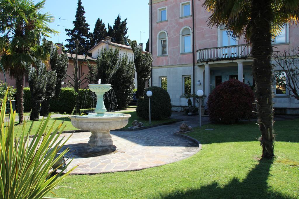 Park Hotel Villa Leon D'Oro Noventa di Piave Exterior foto